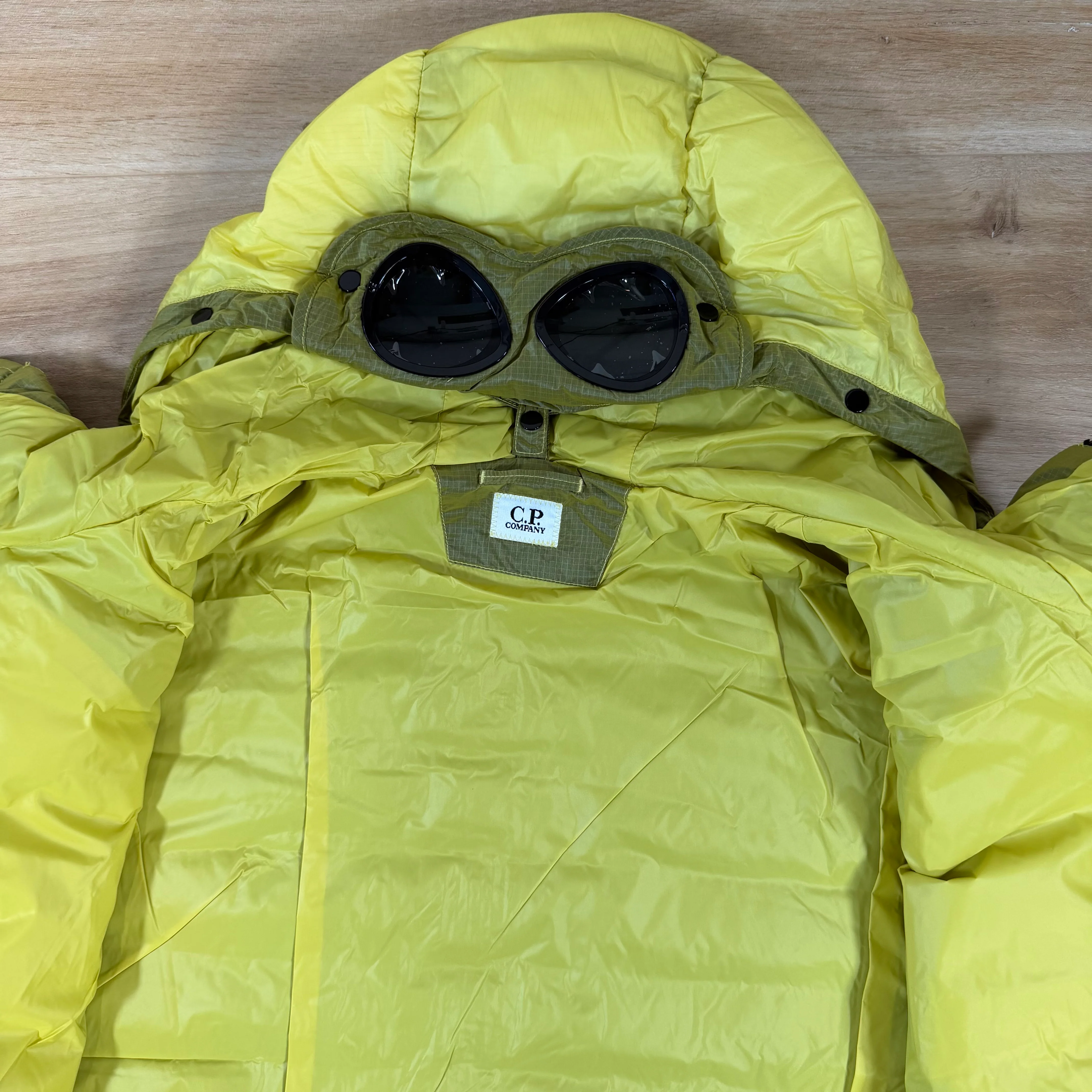 C.P. Company D.D. Shell Goggle Down Jacket in Green Sheen - Yellow - Image 5